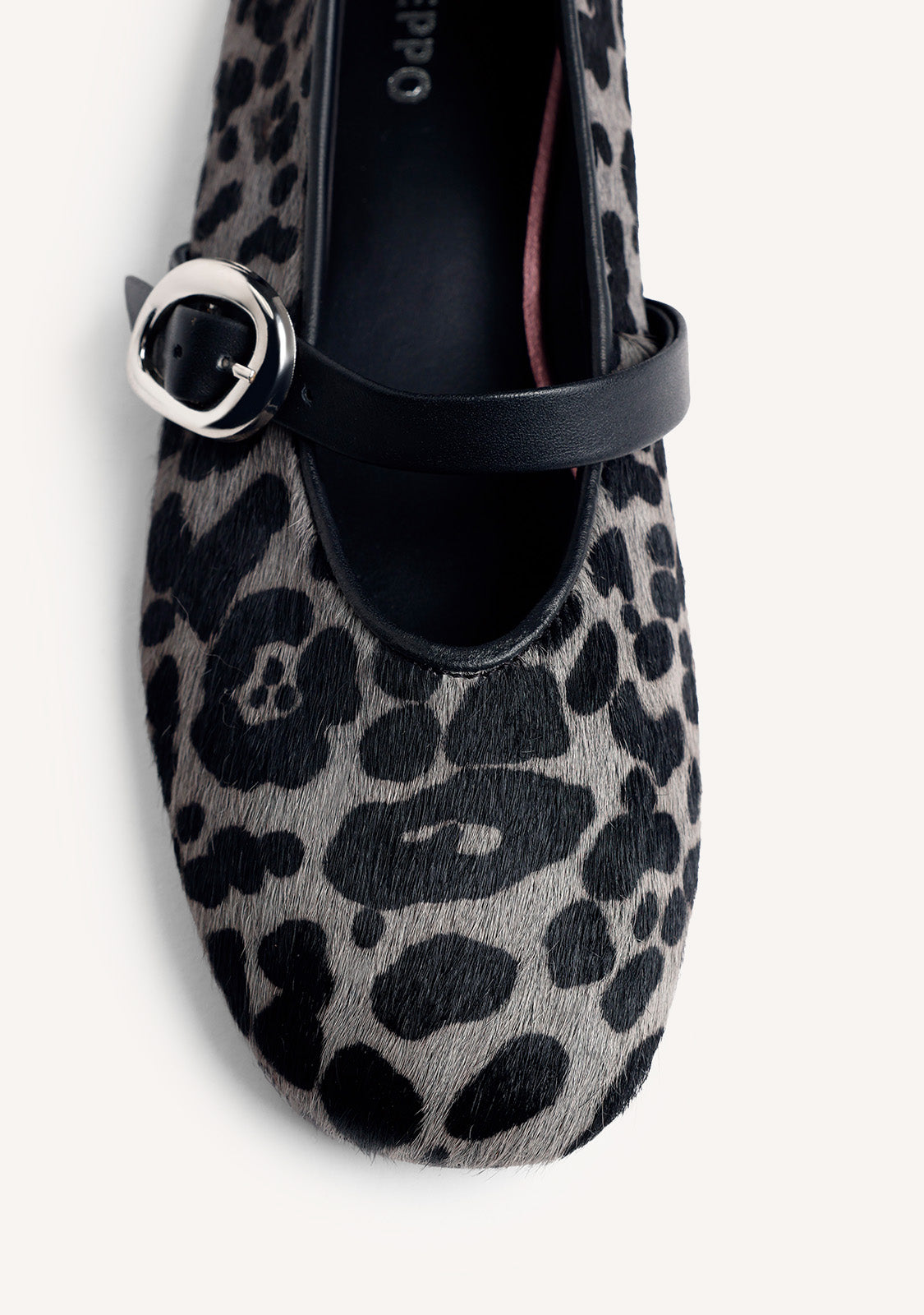 ANIMAL PRINT LEATHER BALLET FLATS