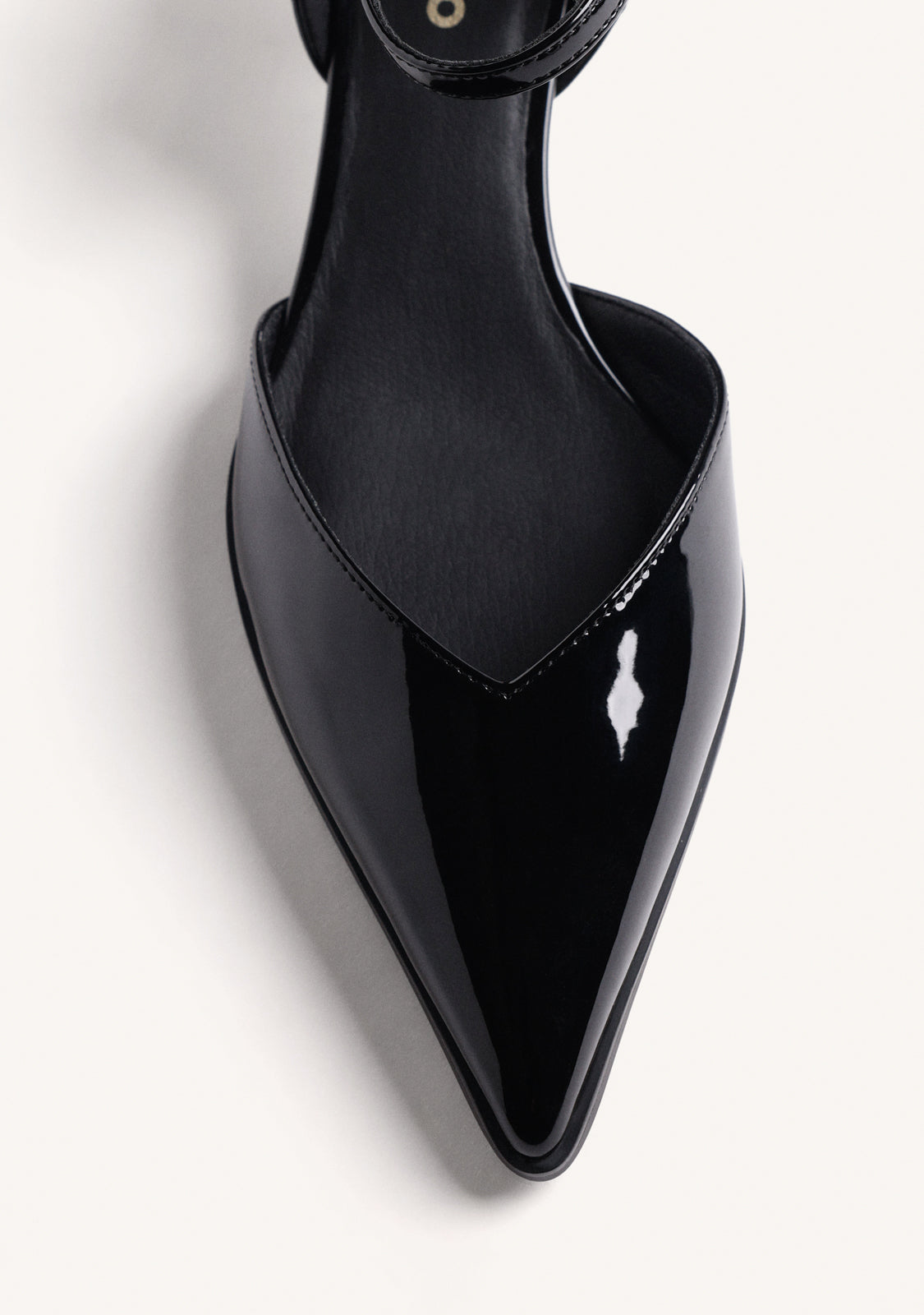 BLACK HEEL PATENT EFFECT SHOES