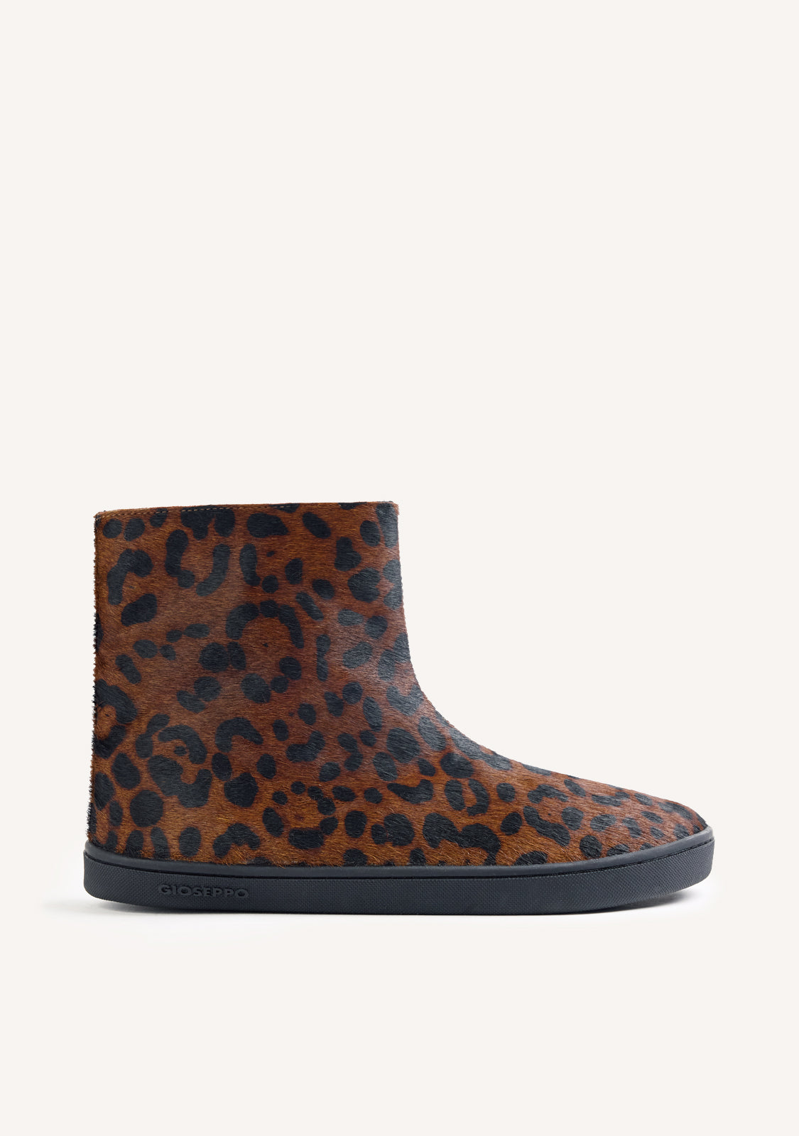 BAREFOOT BOOTS WITH ANIMAL PRINT