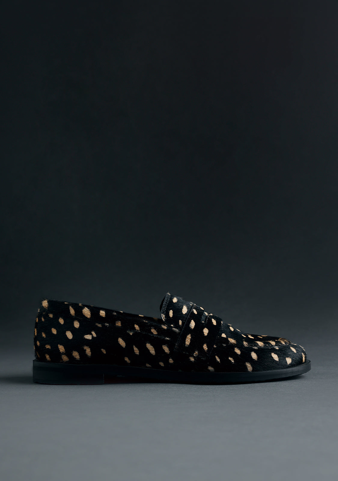 BLACK ANIMAL PRINT LEATHER LOAFERS BY MELYSSA PINTO