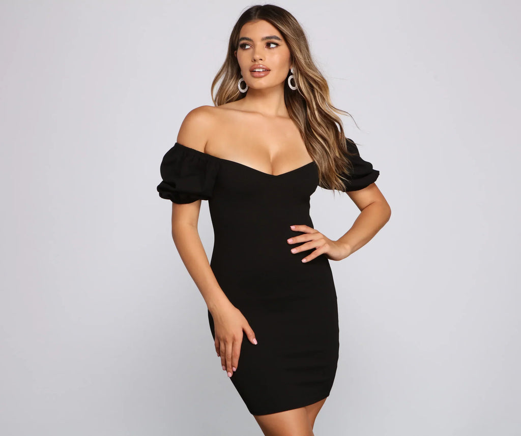 Bodycon a maniche a sbuffo Major Knockout