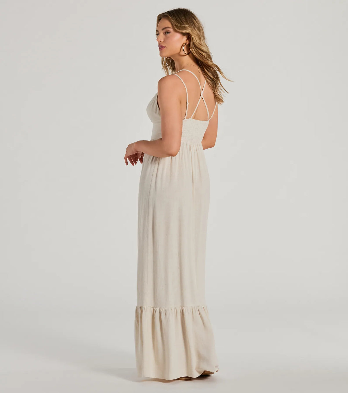 Vestido Maxi Covetable Charm com Decote em V e Folhos